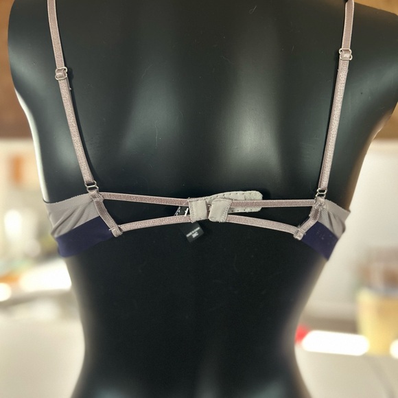 Victoria's Secret Gray and Navy Bra - Picture 3 of 8